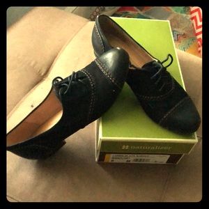 Naturalizer black flats